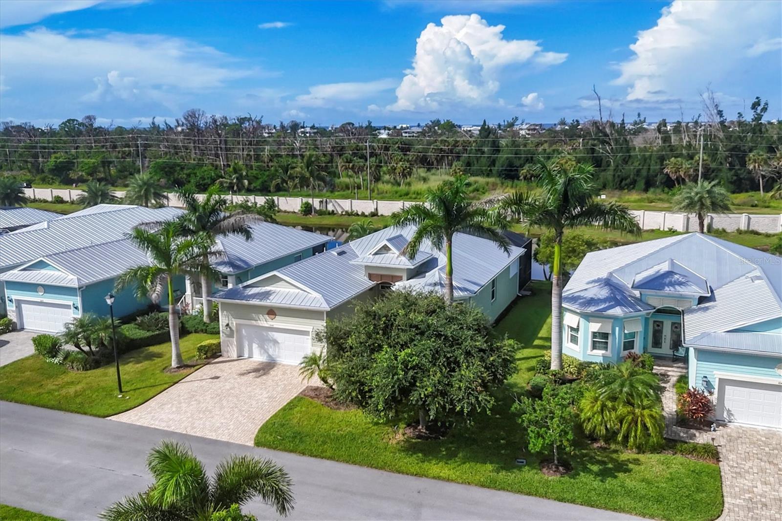 Image 5 of 51 For 10446 Coquina Court
