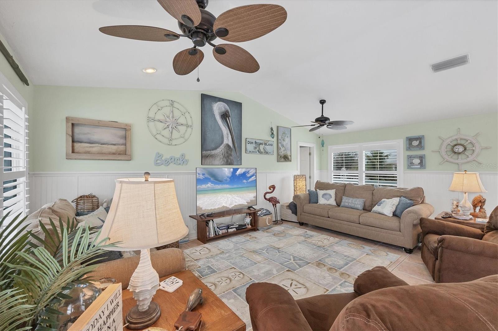 Image 10 of 43 For 261 Bocilla Drive