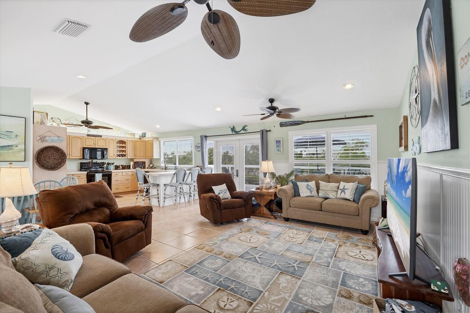 Image 11 of 43 For 261 Bocilla Drive