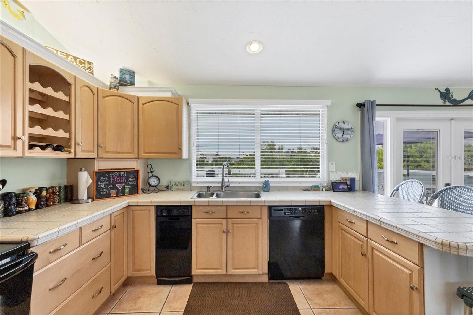 Image 15 of 43 For 261 Bocilla Drive