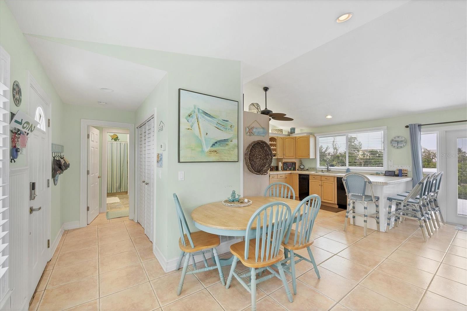 Image 16 of 43 For 261 Bocilla Drive