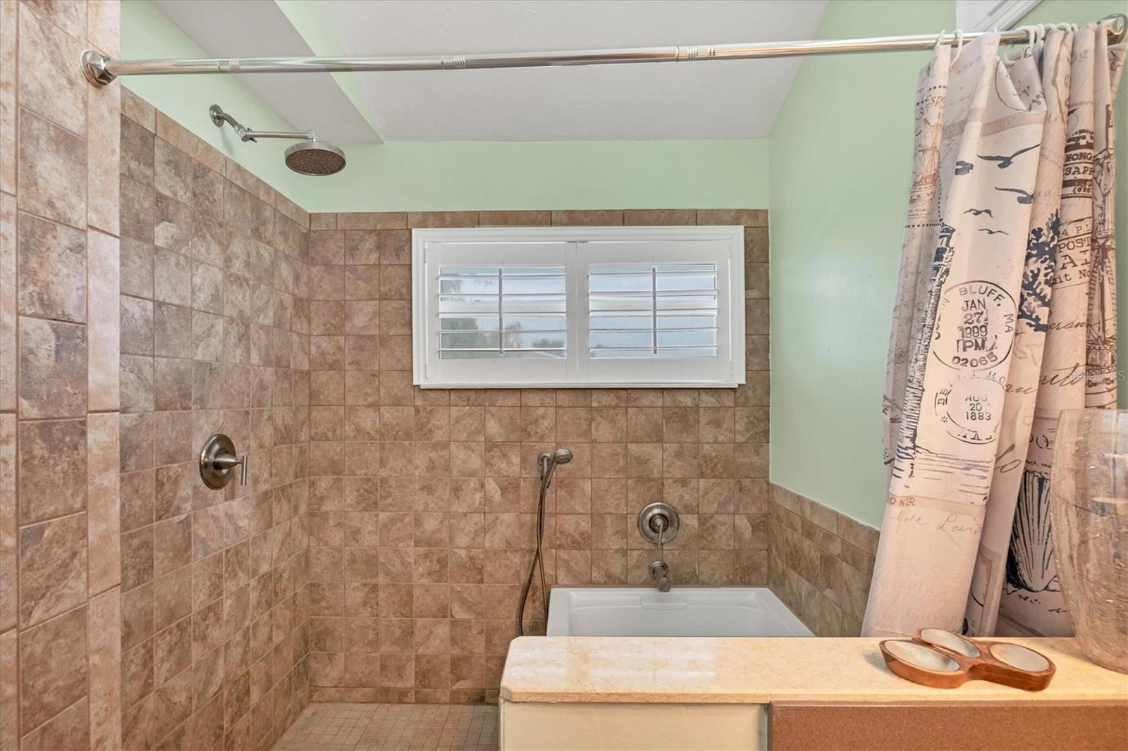Image 21 of 43 For 261 Bocilla Drive