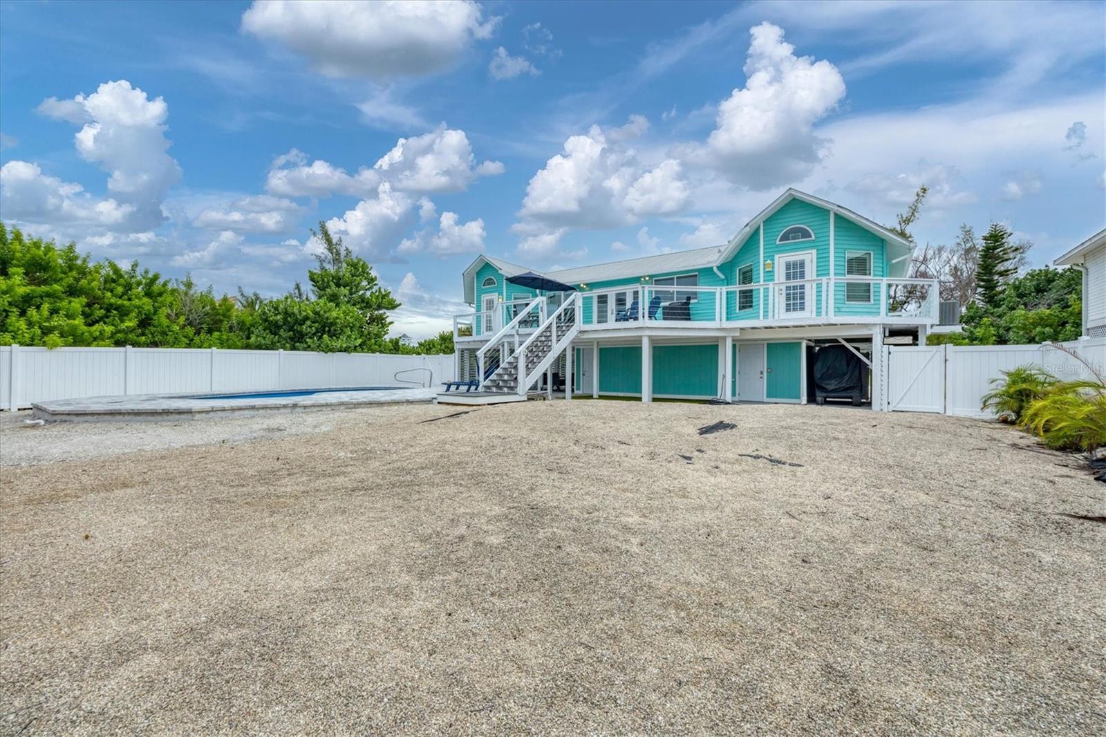 Image 33 of 43 For 261 Bocilla Drive