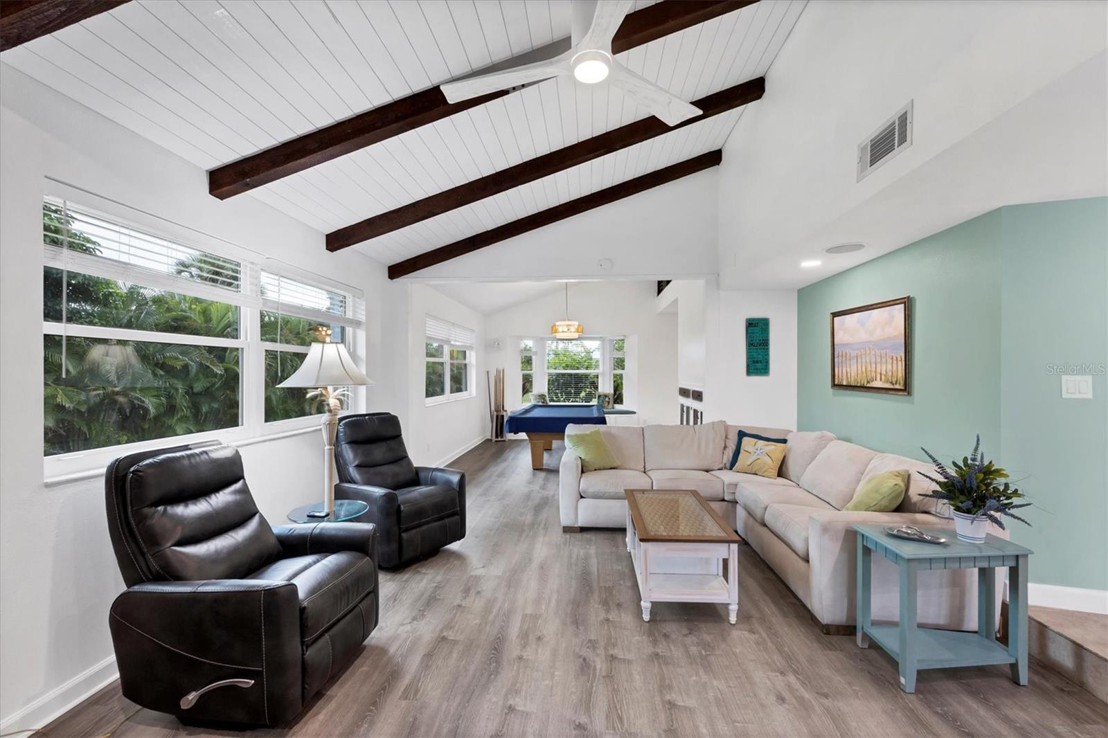 Image 30 of 78 For 1070 Bayshore Drive