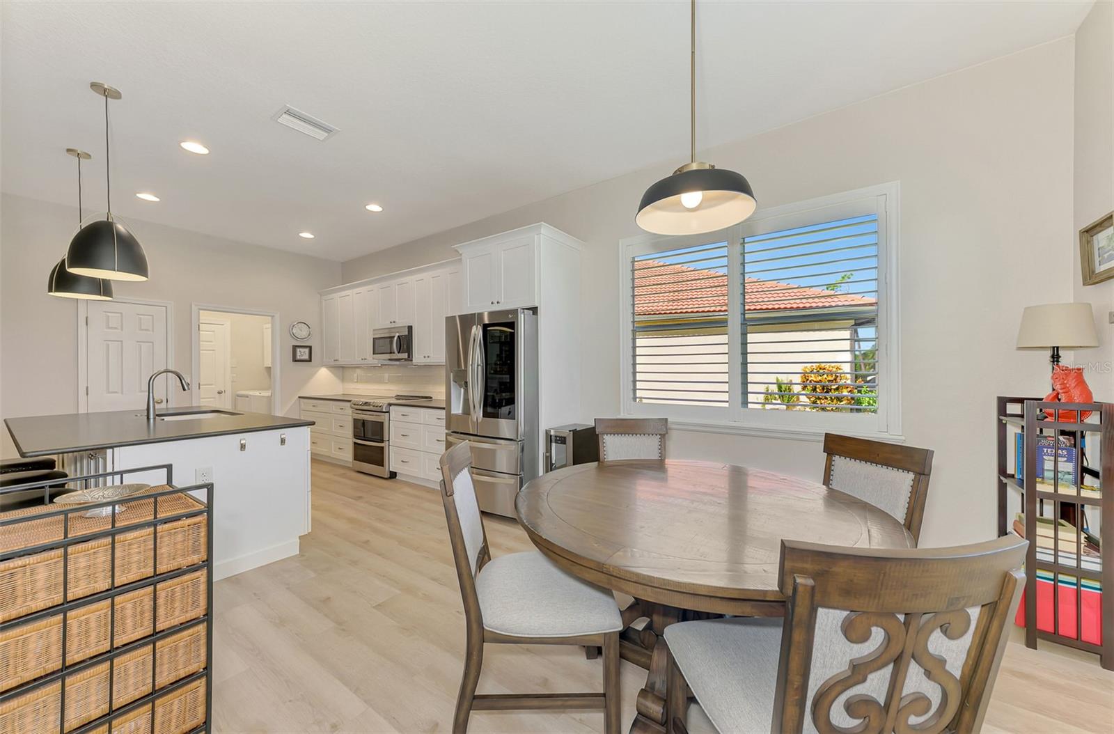 Image 20 of 69 For 13384 Golf Pointe Drive