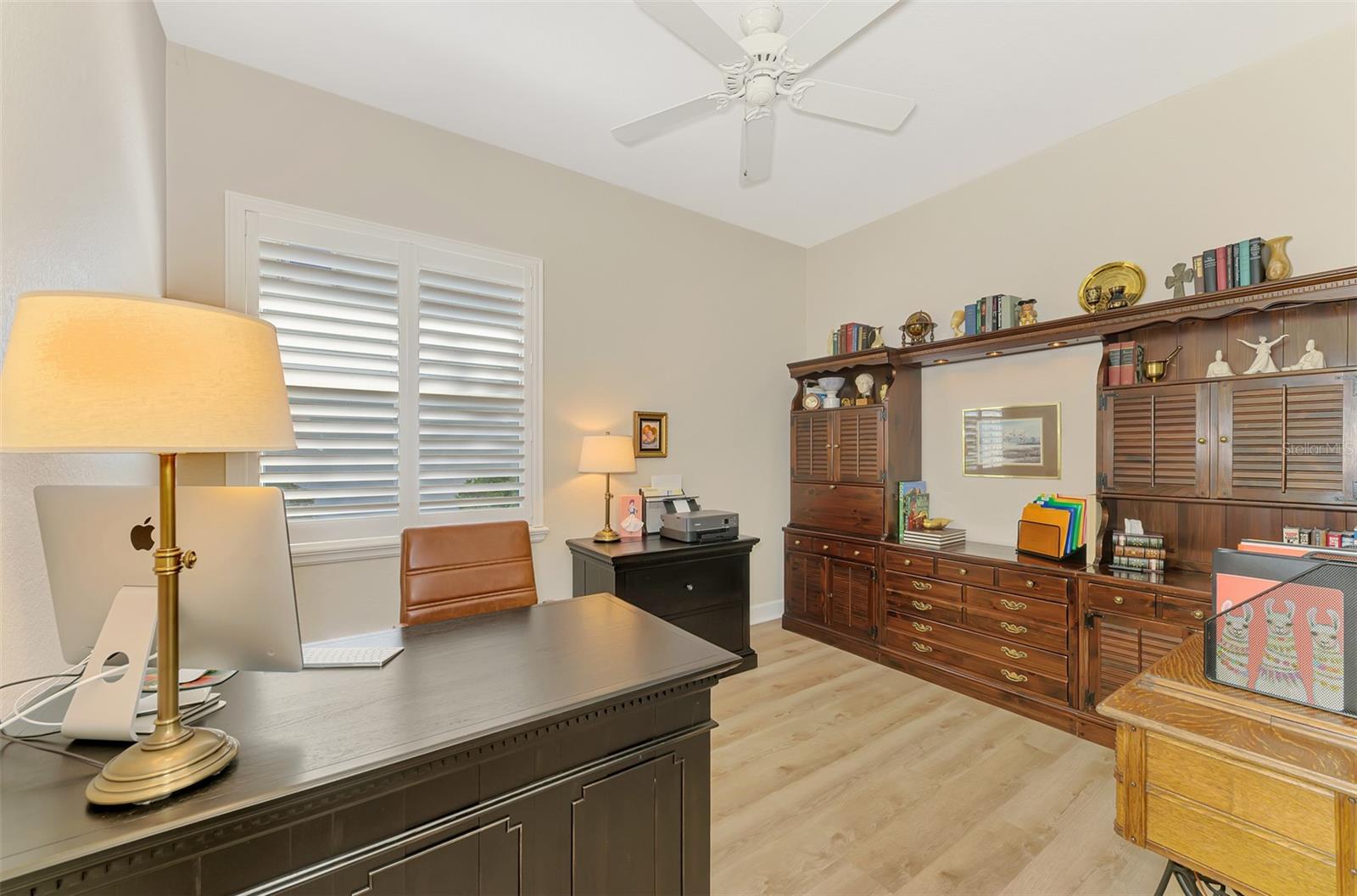 Image 28 of 69 For 13384 Golf Pointe Drive