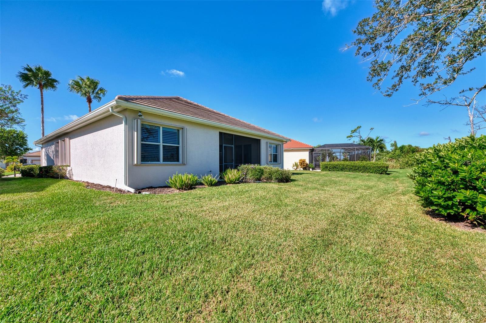 Image 37 of 69 For 13384 Golf Pointe Drive