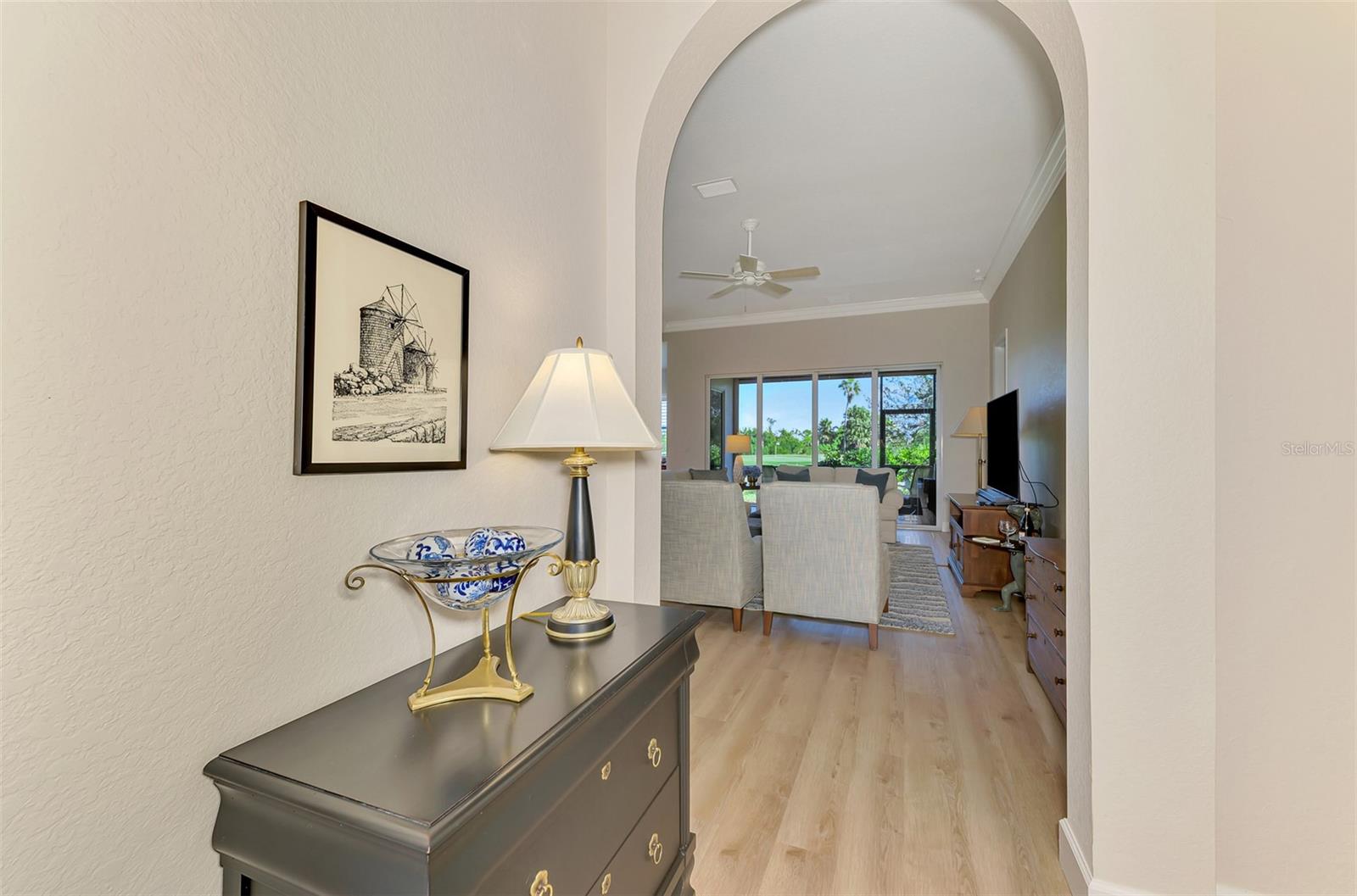 Image 7 of 69 For 13384 Golf Pointe Drive