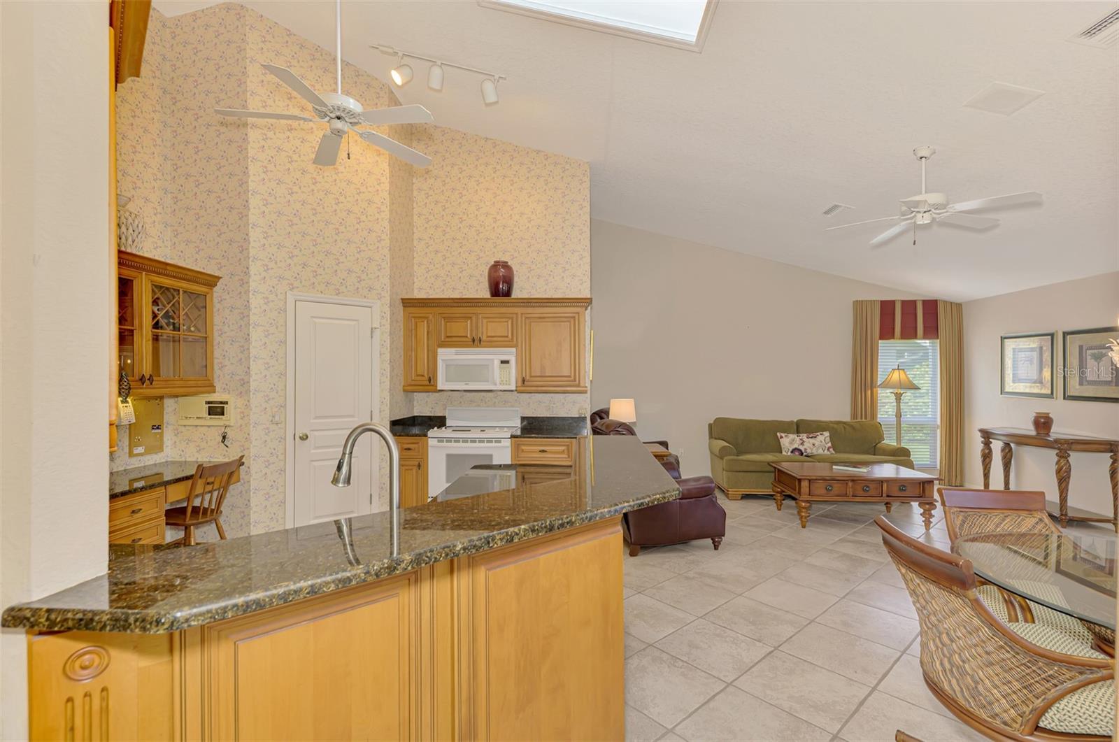 Image 16 of 94 For 14502 Bridgeview Lane