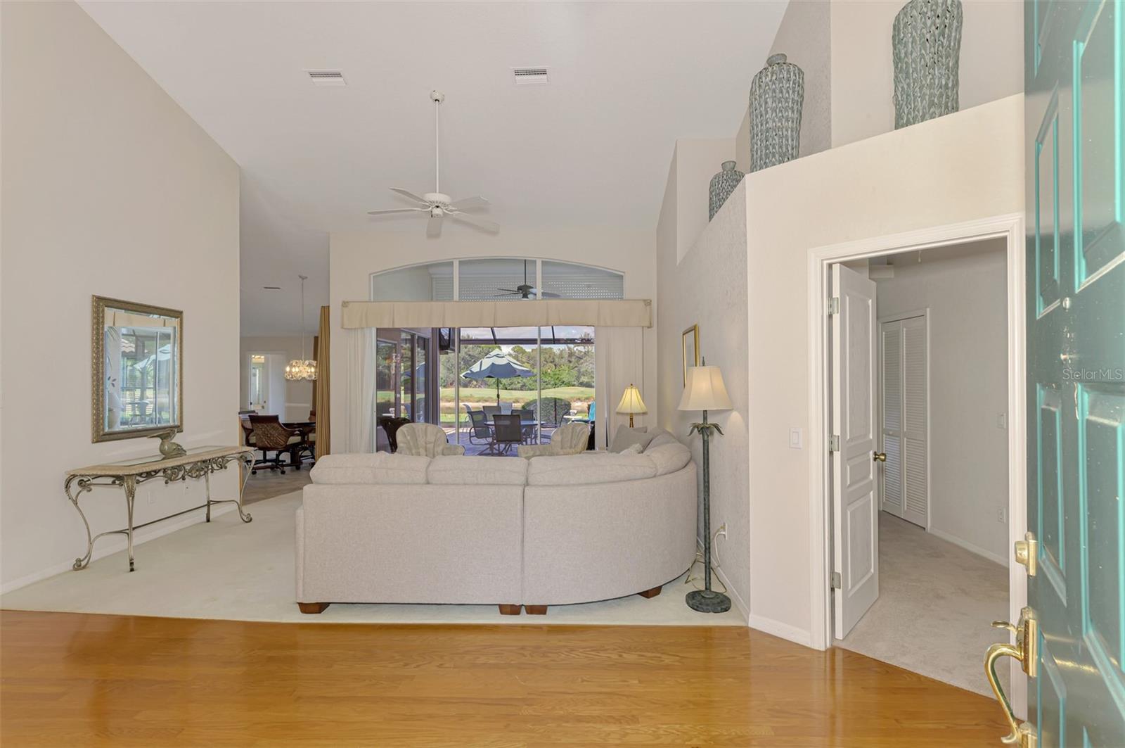 Image 4 of 94 For 14502 Bridgeview Lane