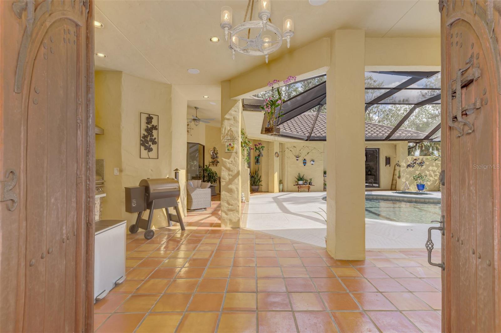 Image 4 of 100 For 3060 Rivershore Lane