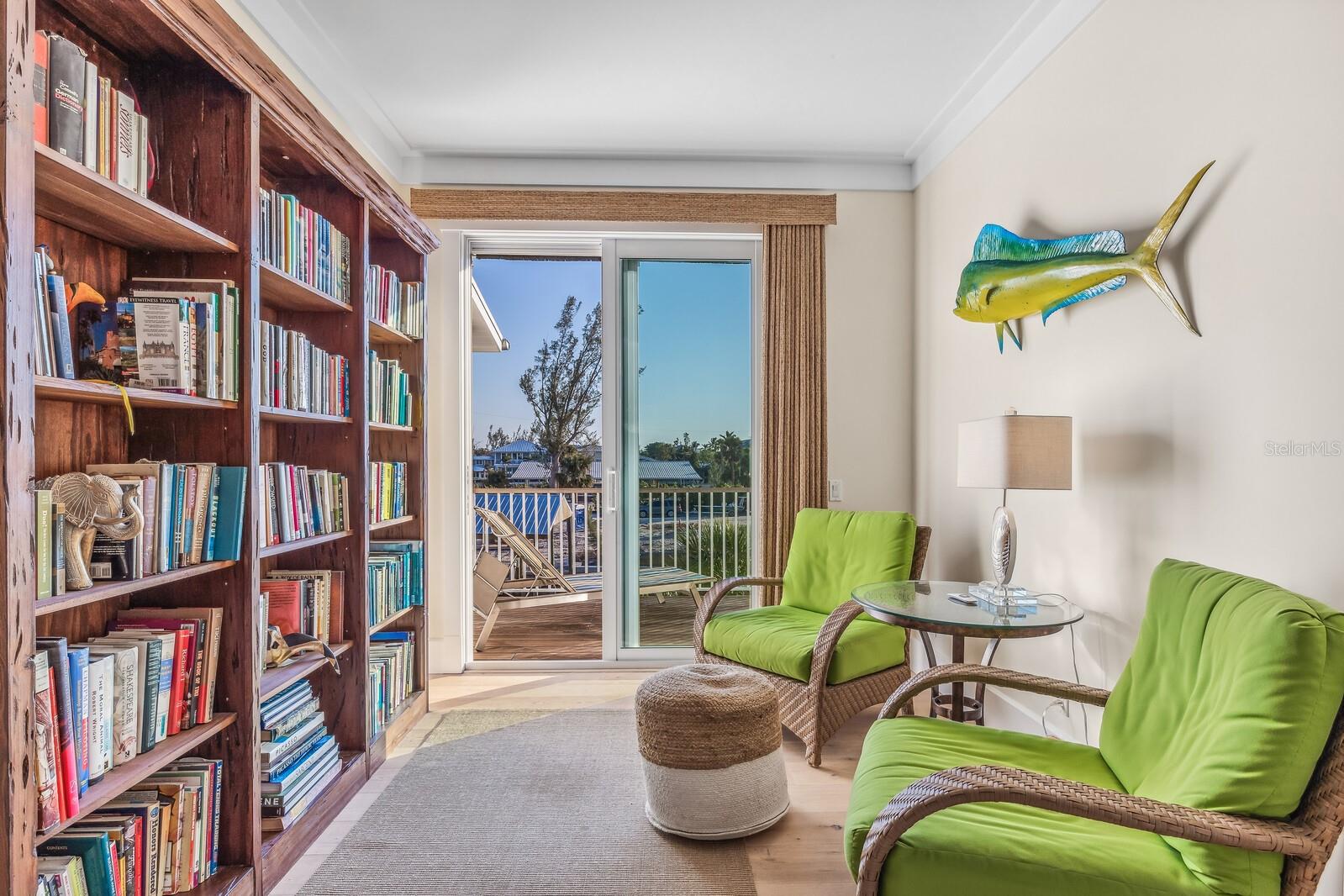 Image 19 of 40 For 164 1st Street E