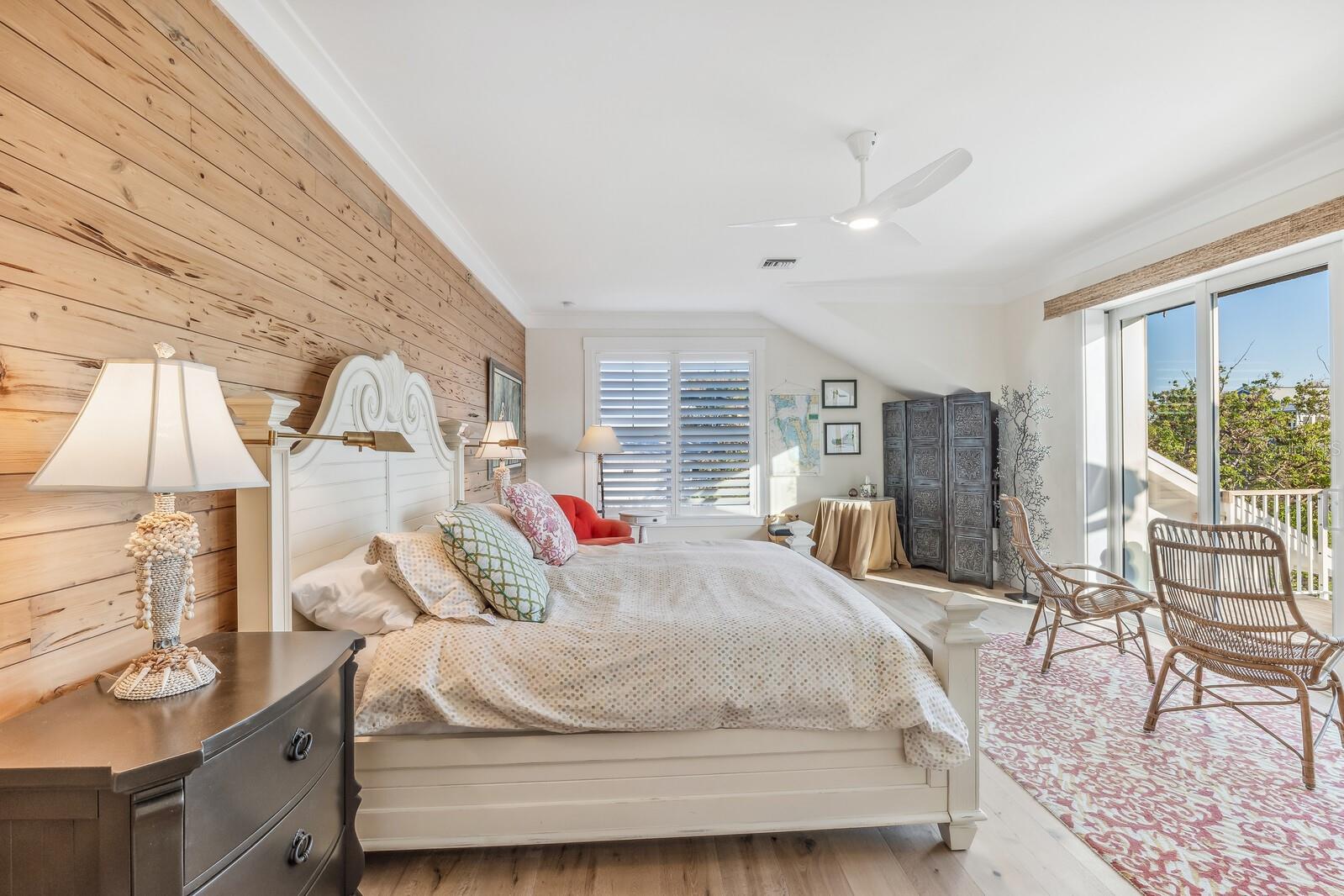 Image 20 of 40 For 164 1st Street E