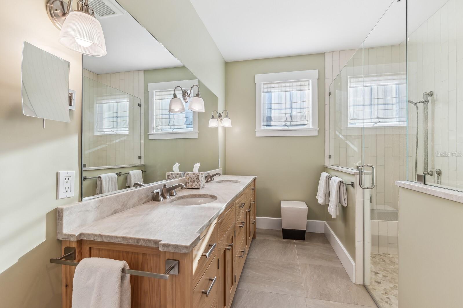 Image 26 of 40 For 164 1st Street E