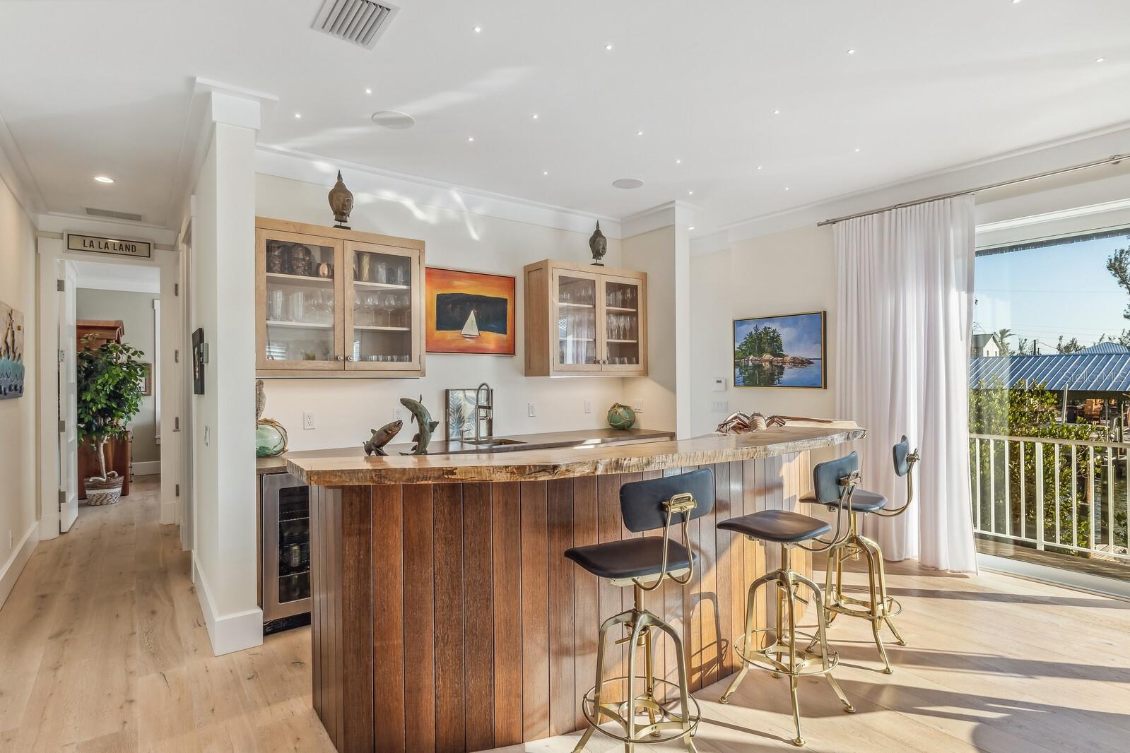 Image 9 of 40 For 164 1st Street E