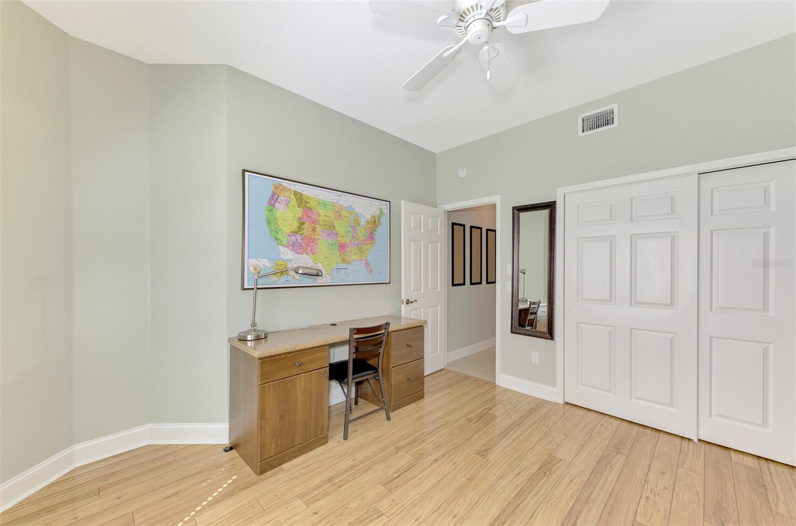 Image 31 of 70 For 3113 Club Drive 118