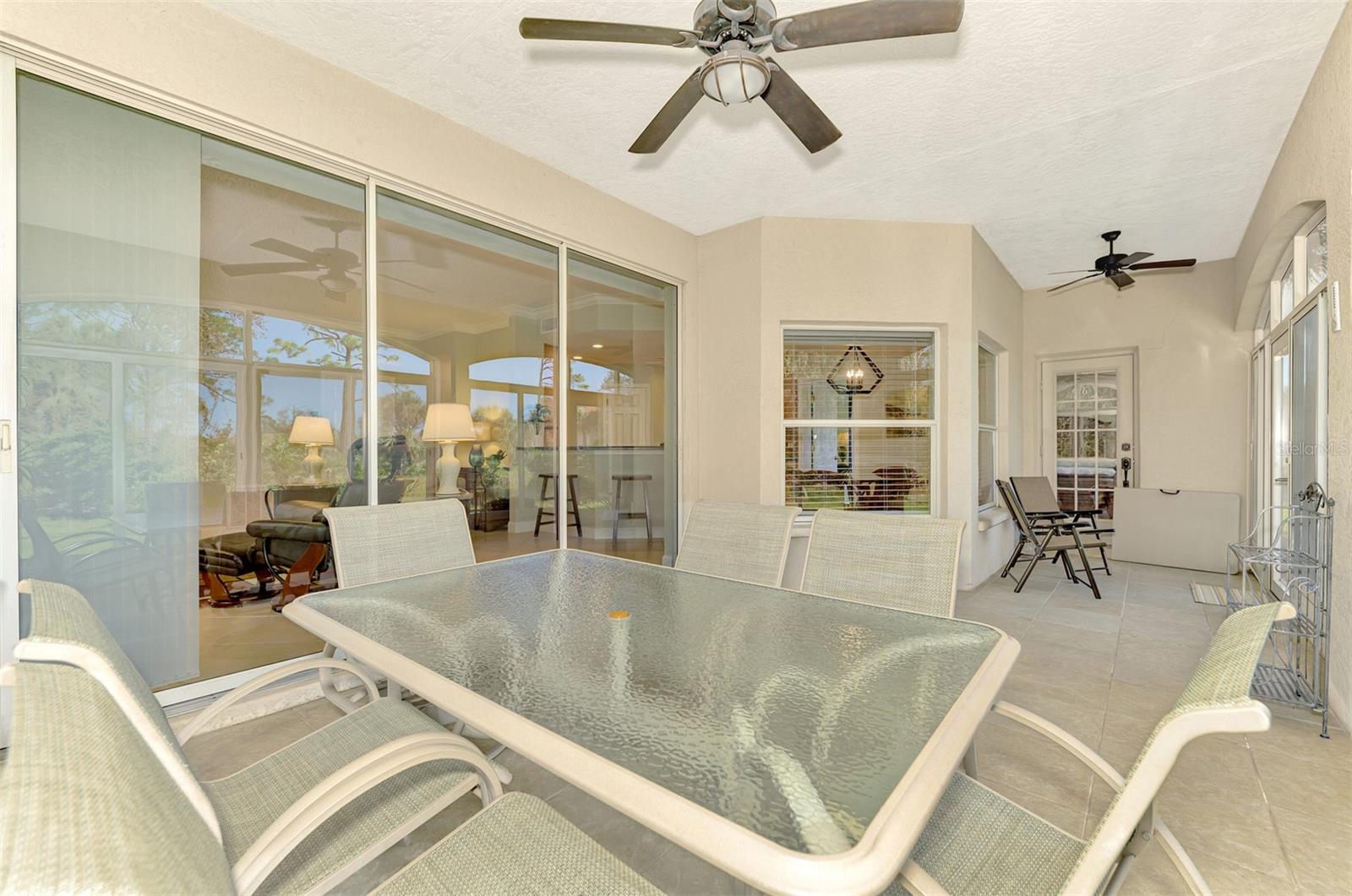 Image 33 of 70 For 3113 Club Drive 118