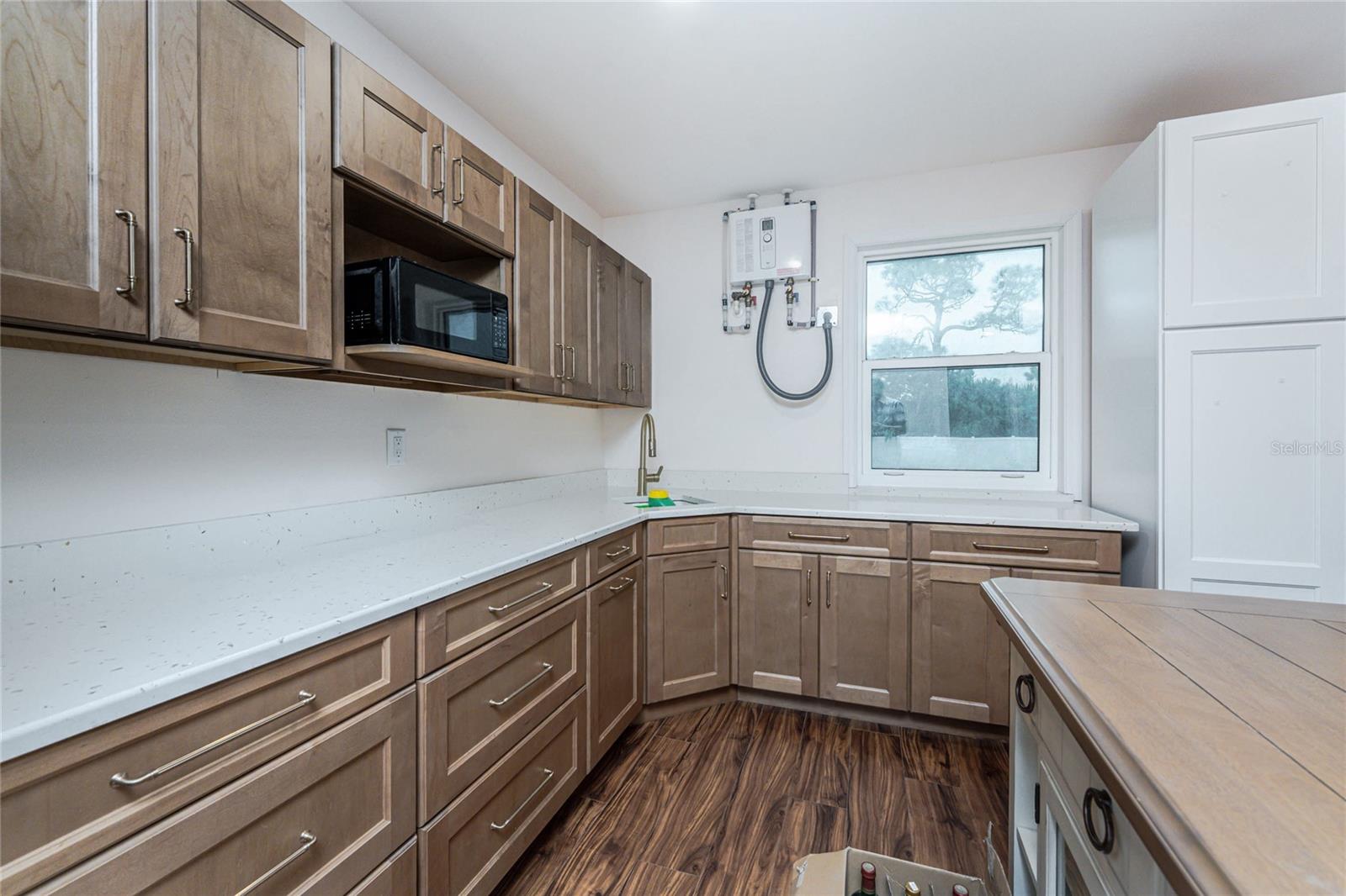 Image 25 of 56 For 3129 Banyan Way