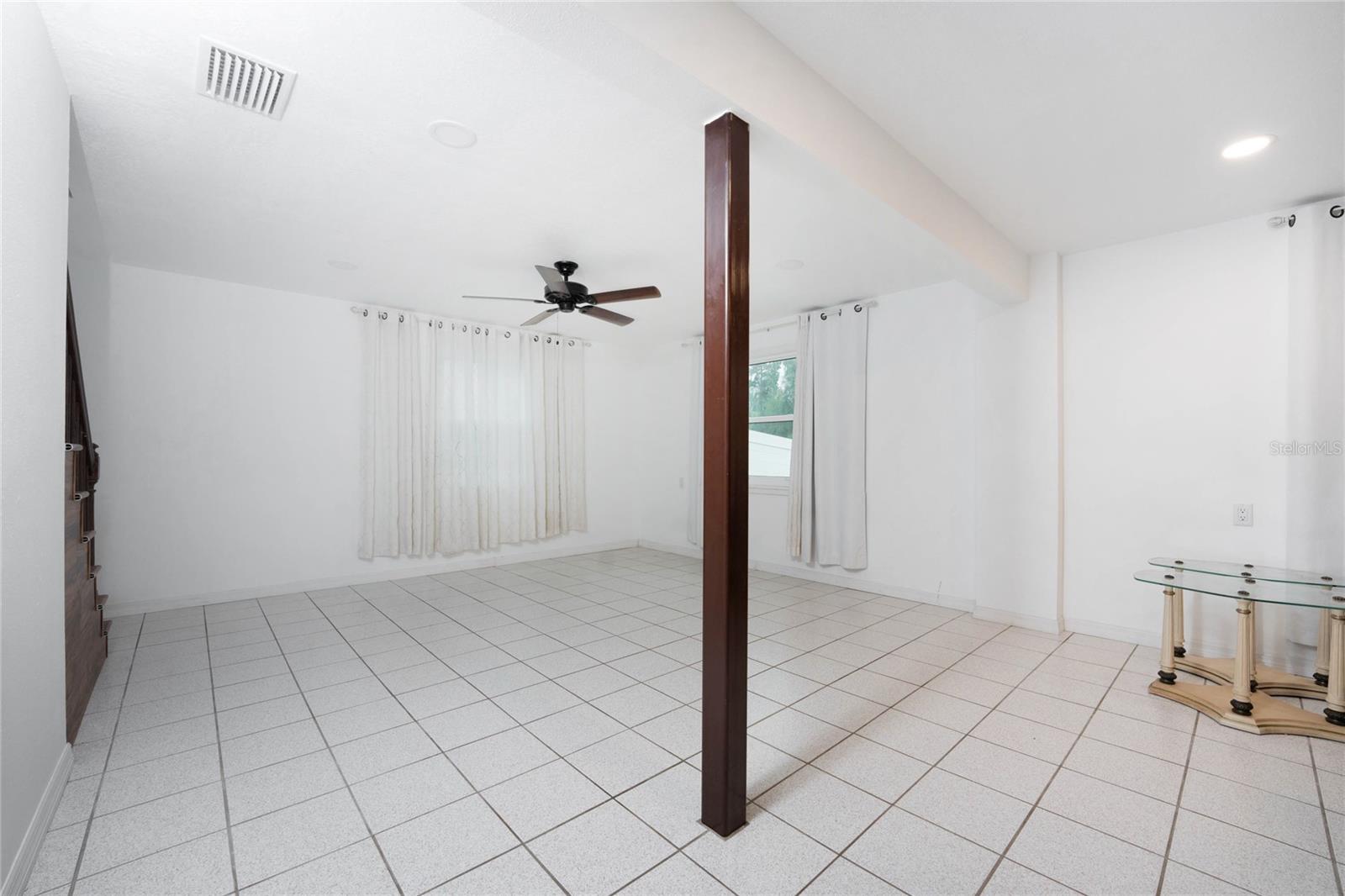 Image 32 of 56 For 3129 Banyan Way