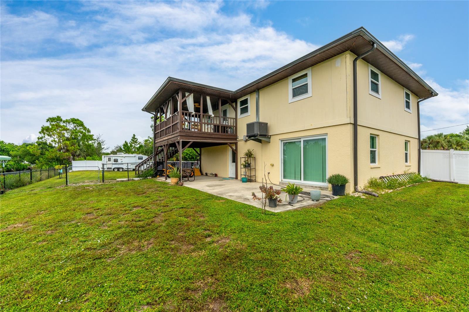 Image 45 of 56 For 3129 Banyan Way