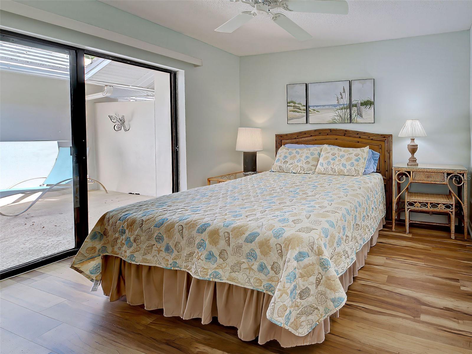 Image 30 of 74 For 220 Southampton Drive  325