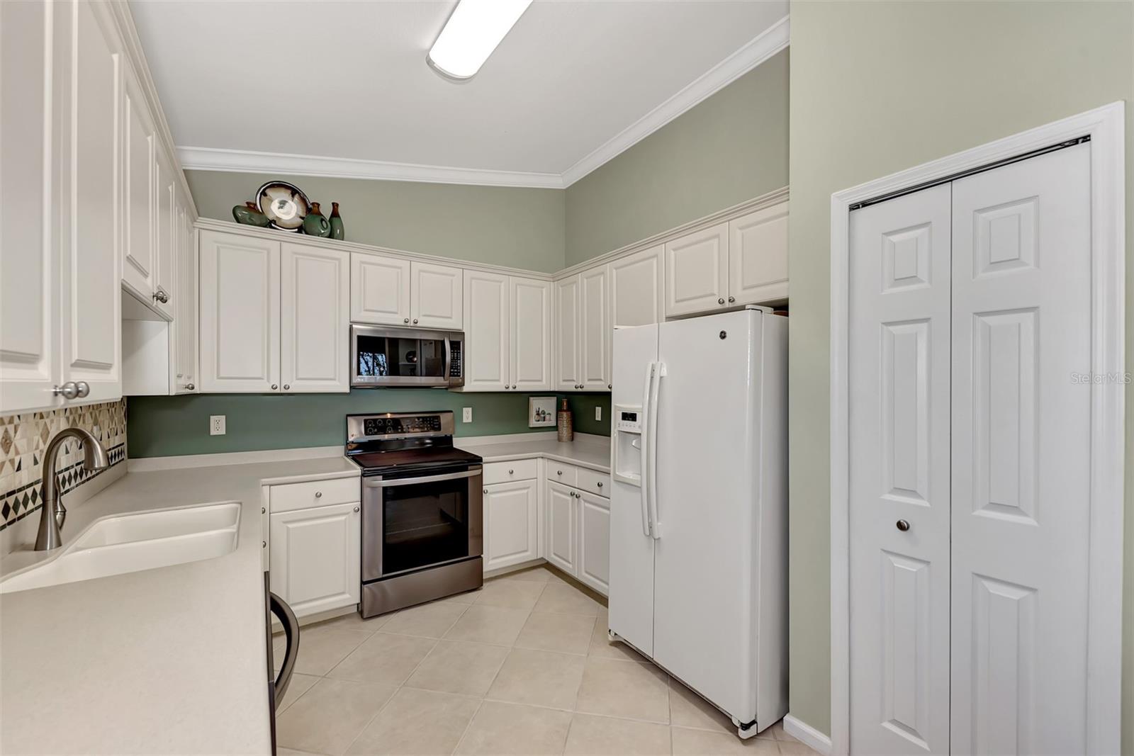 Image 18 of 54 For 3363 Grand Vista Court 203