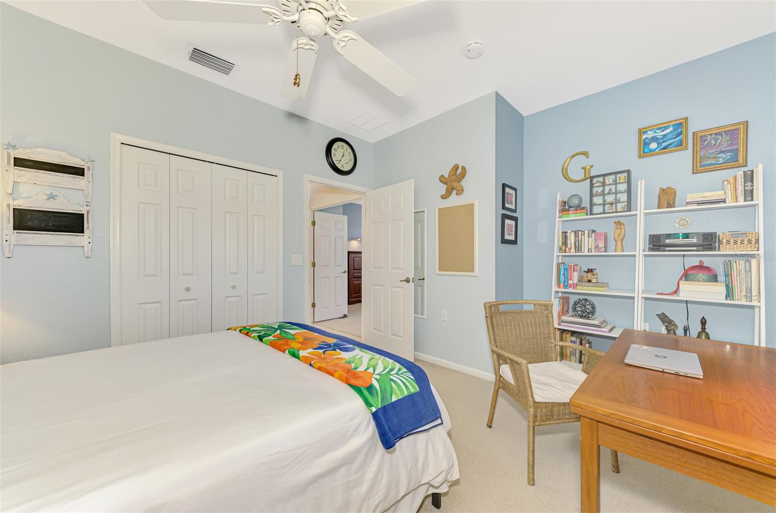 Image 35 of 75 For 4628 Club Drive H201