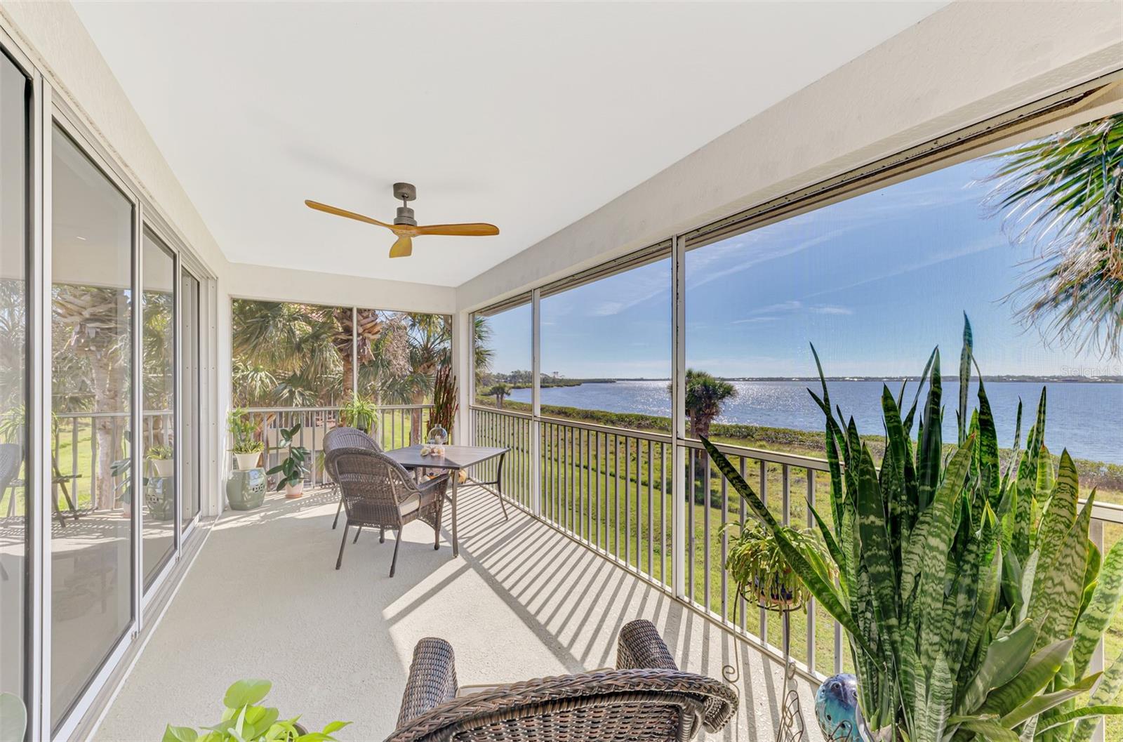 Image 45 of 75 For 4628 Club Drive H201