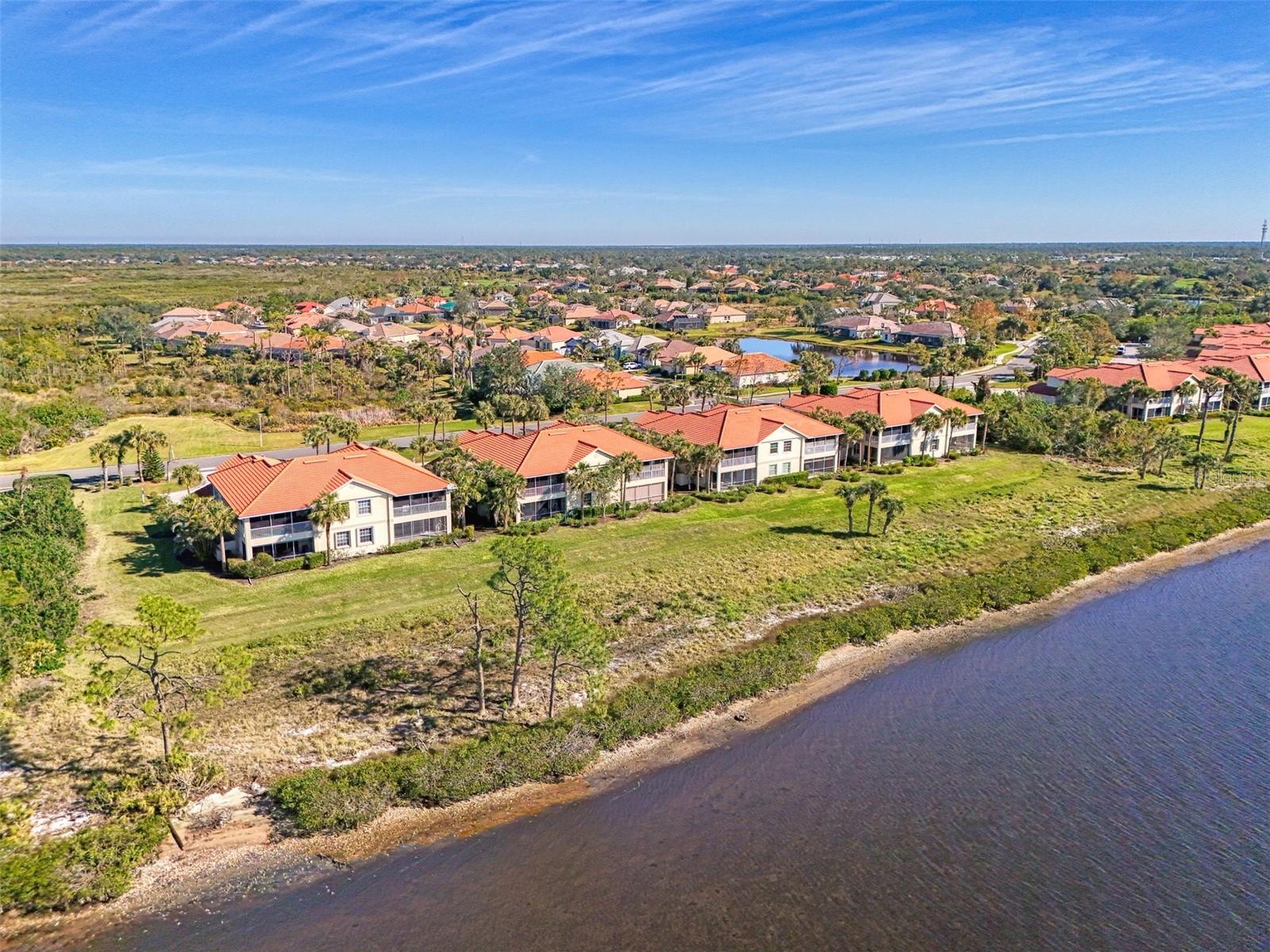 Image 50 of 75 For 4628 Club Drive H201