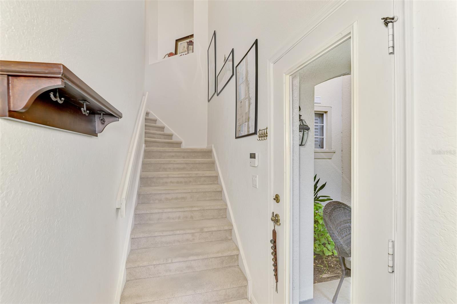 Image 6 of 75 For 4628 Club Drive H201