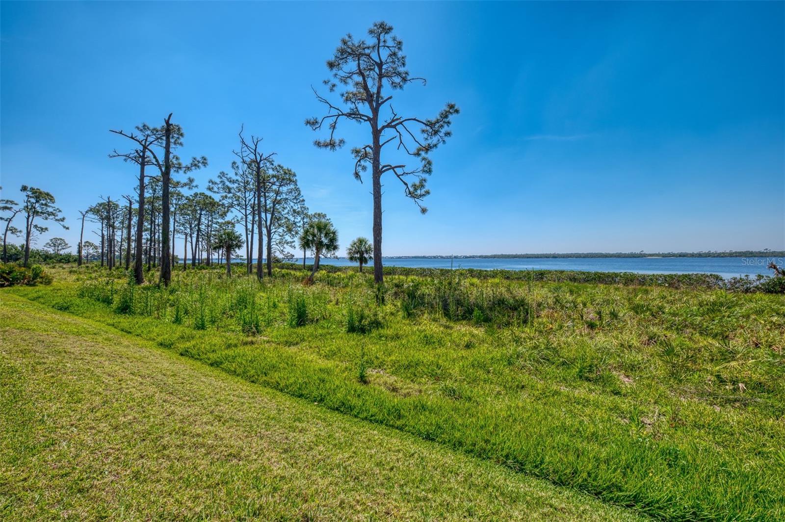 Image 45 of 82 For 4692 Club Drive 101