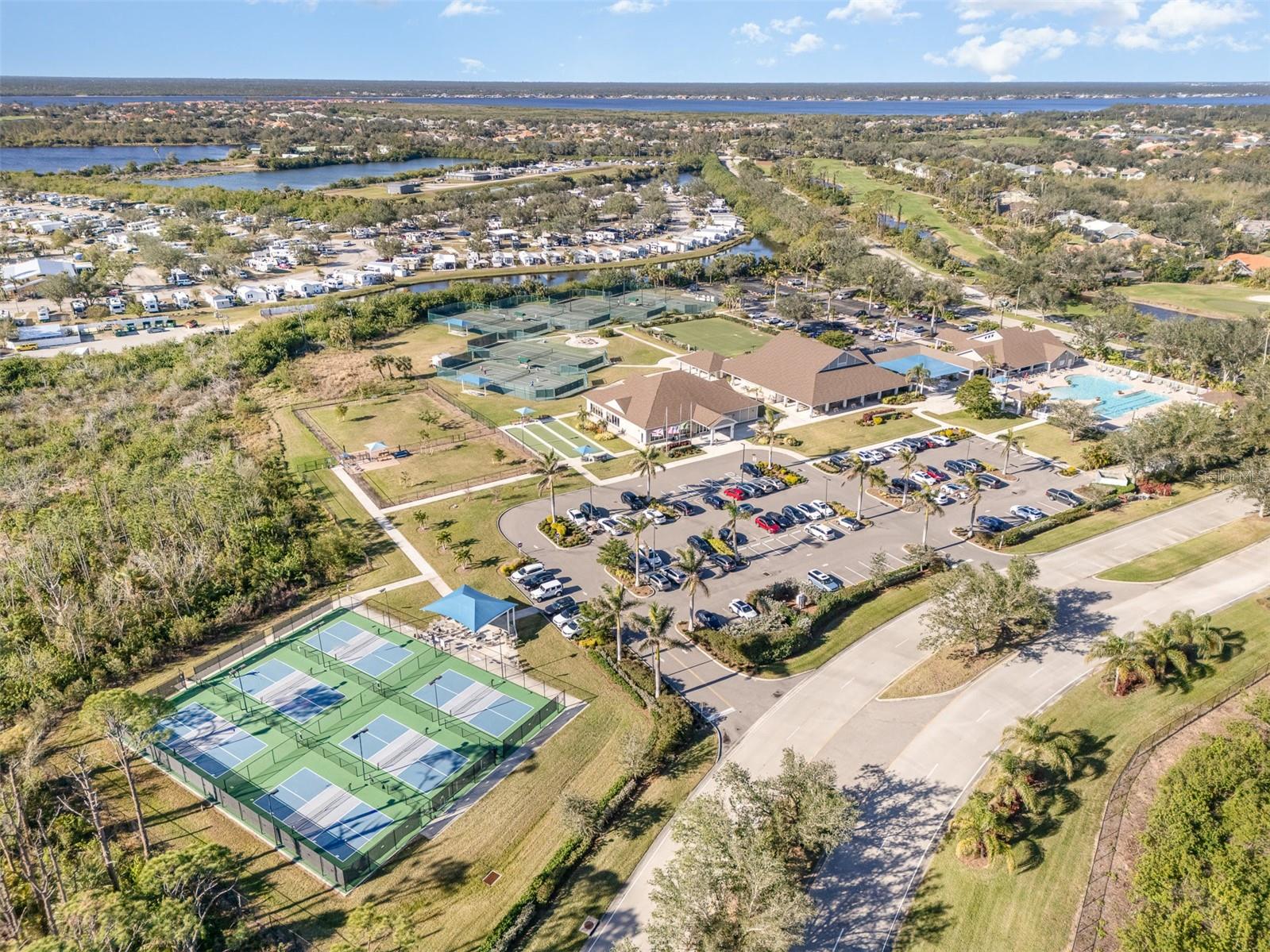 Image 79 of 82 For 4692 Club Drive 101