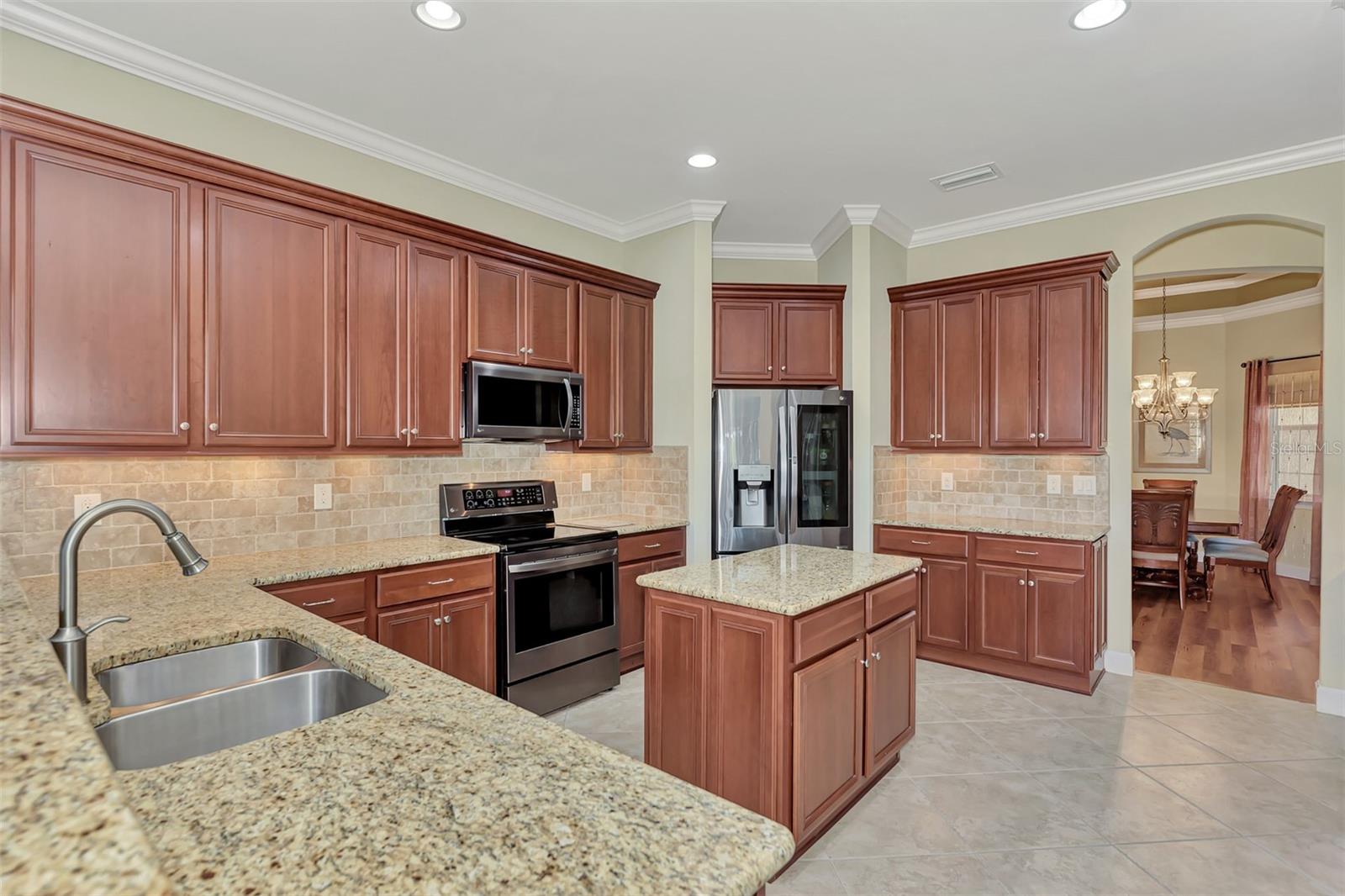 Image 21 of 91 For 13025 Cedar Creek Drive