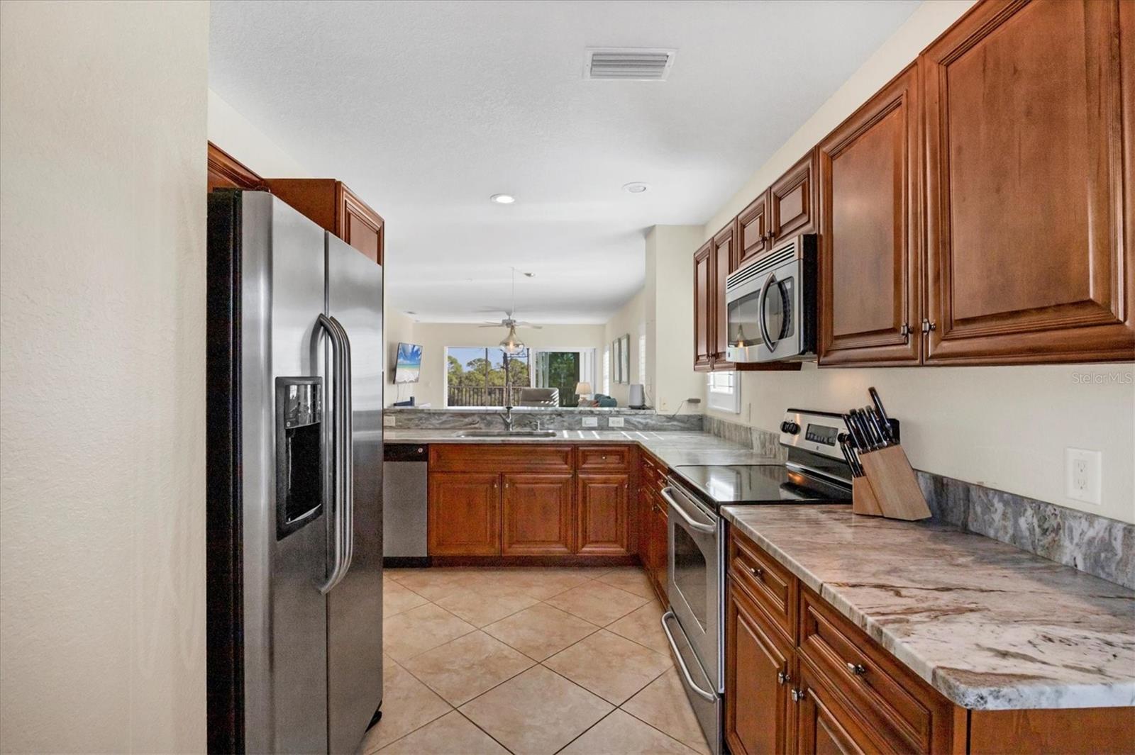 Image 13 of 40 For 8413 Placida Road 308