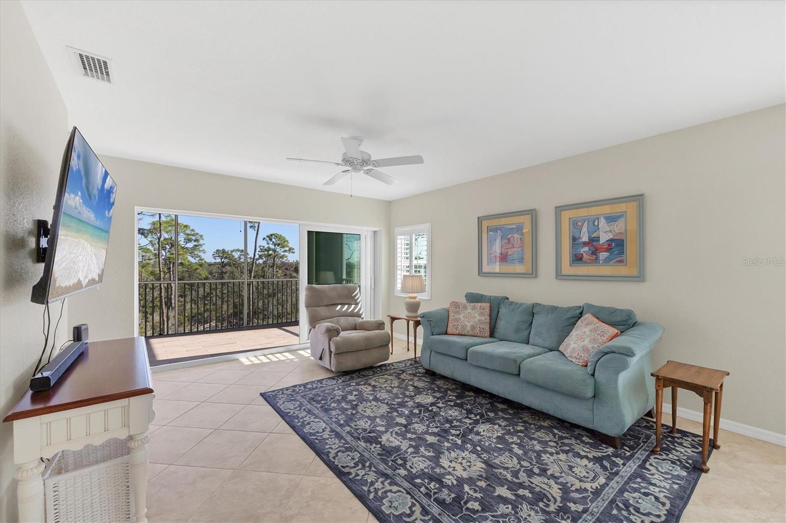 Image 5 of 40 For 8413 Placida Road 308