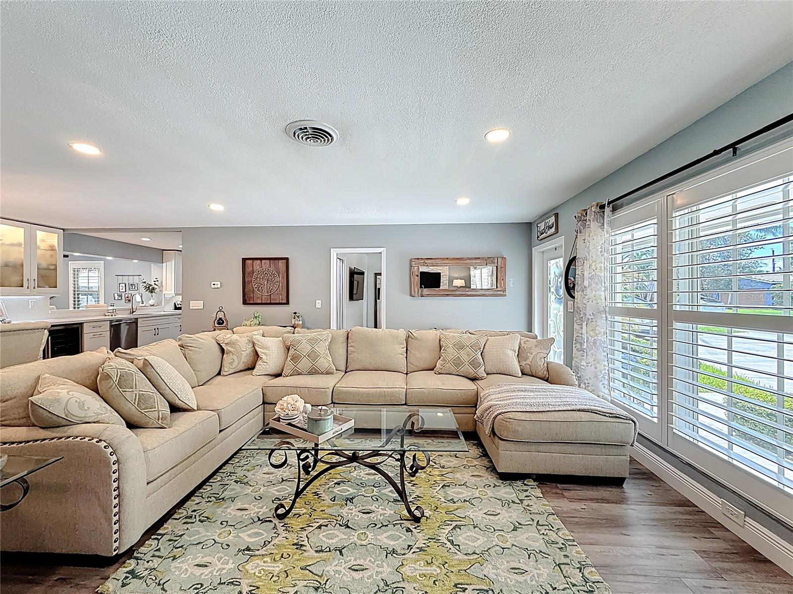Image 11 of 79 For 1631 60th Street