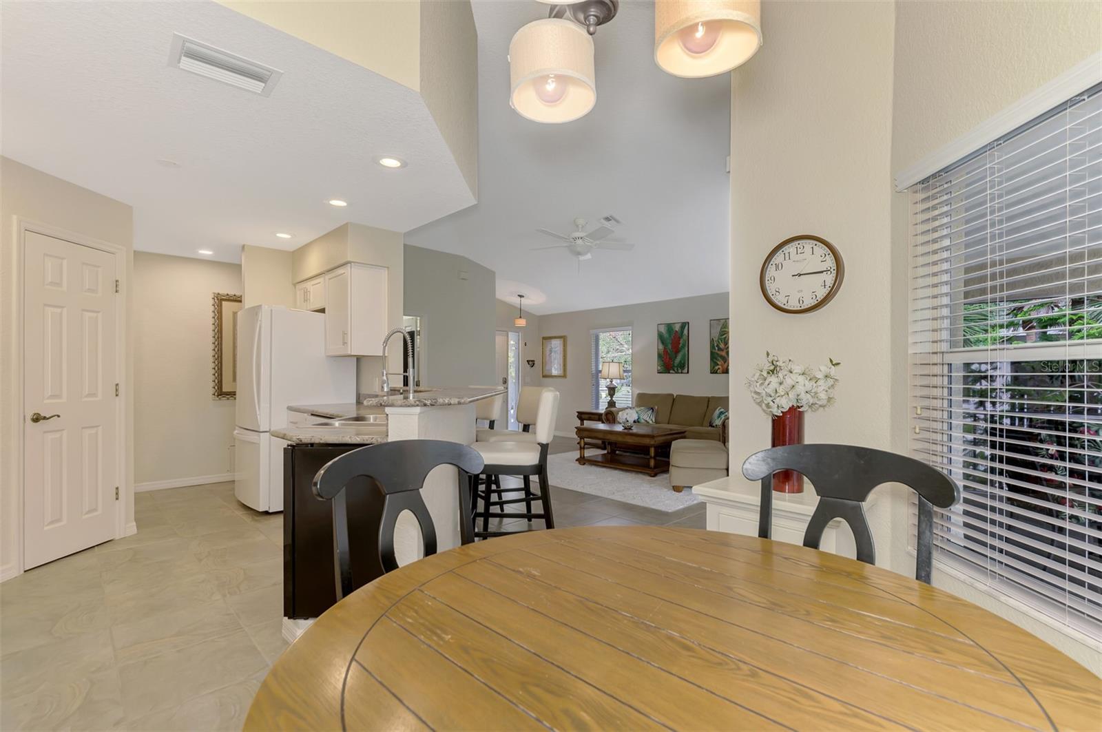 Image 20 of 66 For 14049 Willow Glen Court 242