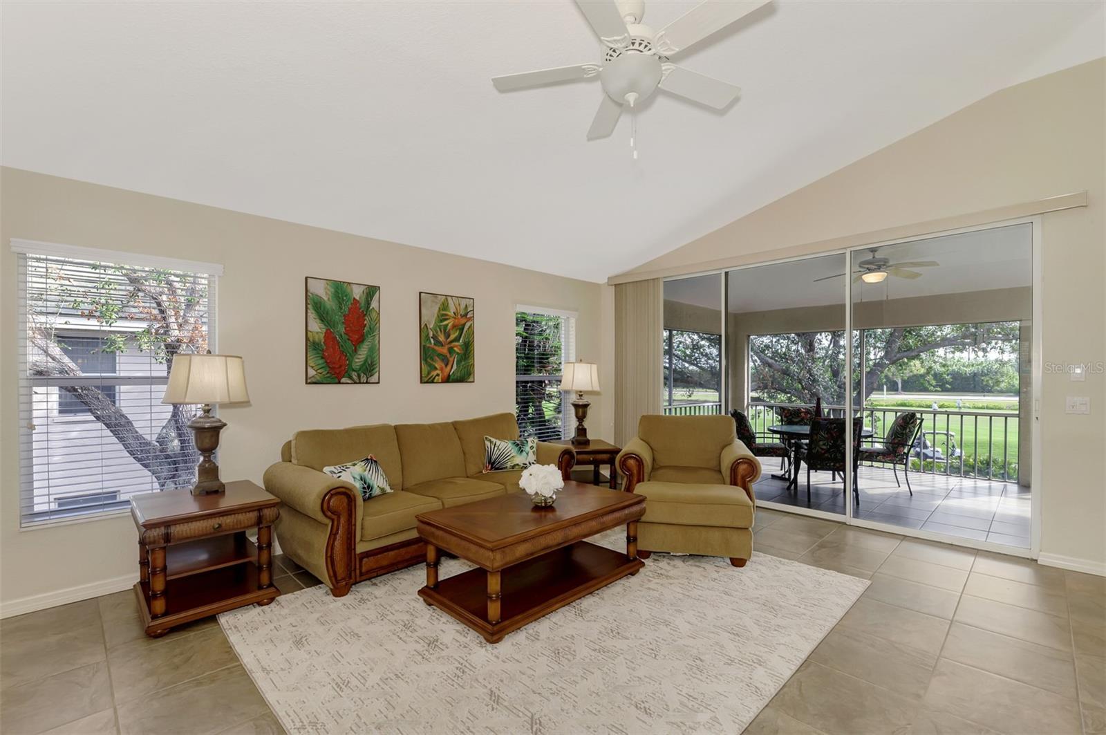 Image 7 of 66 For 14049 Willow Glen Court 242