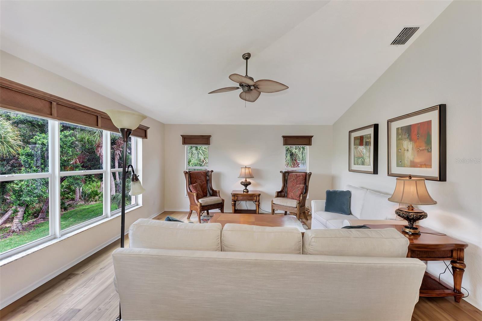 Image 9 of 68 For 14080 Willow Glen Court 233