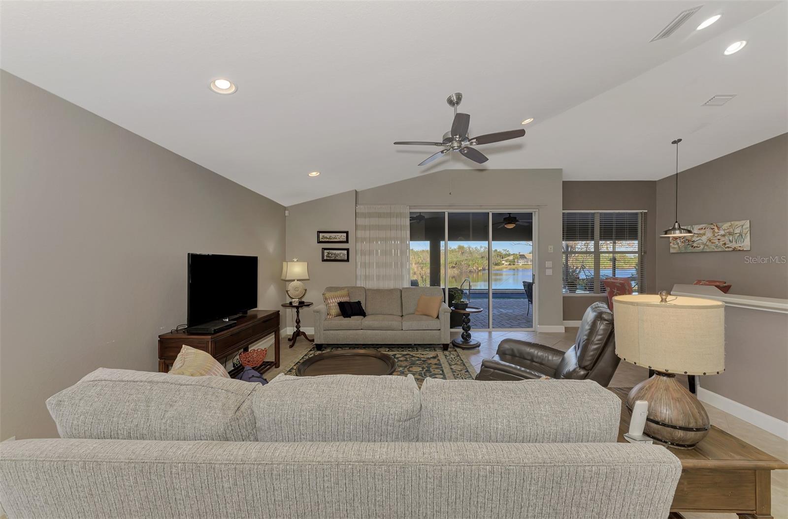 Image 10 of 69 For 14394 Silver Lakes Circle