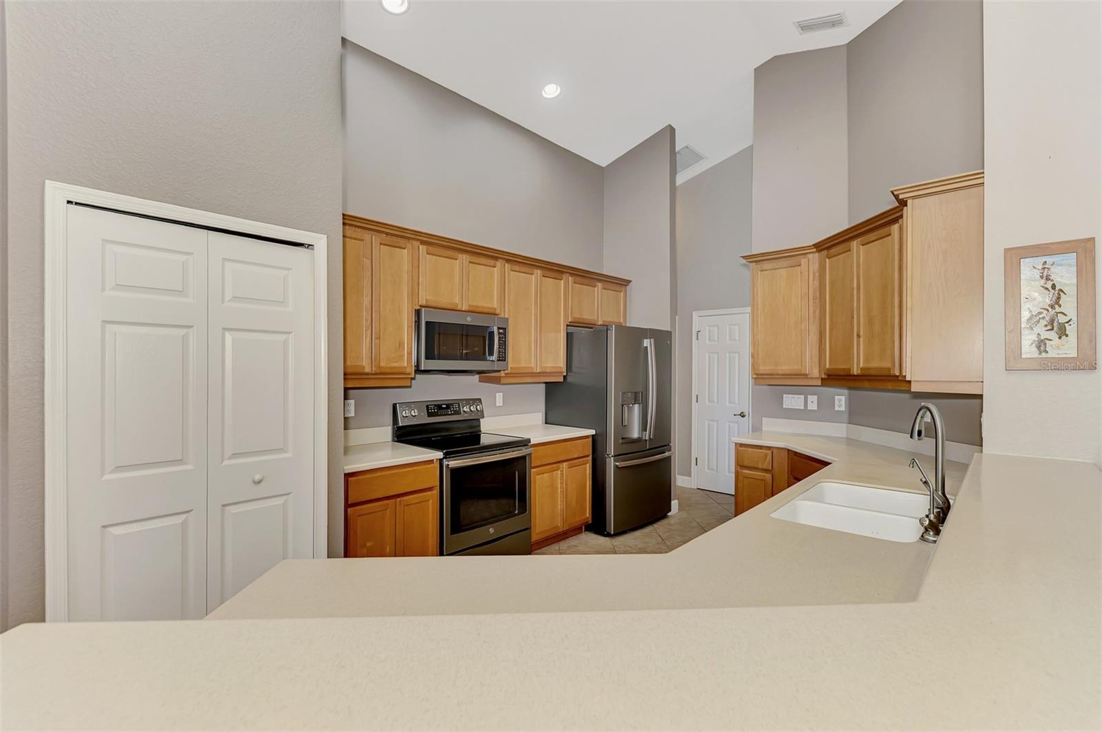 Image 16 of 69 For 14394 Silver Lakes Circle