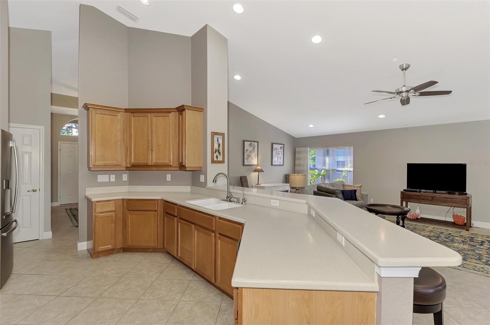 Image 18 of 69 For 14394 Silver Lakes Circle