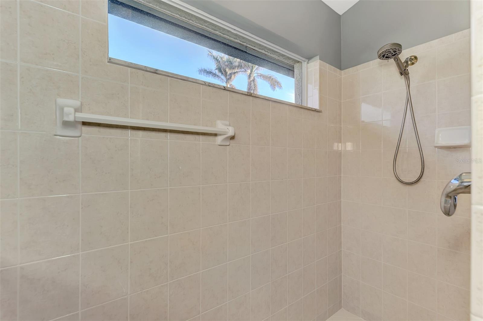 Image 28 of 69 For 14394 Silver Lakes Circle