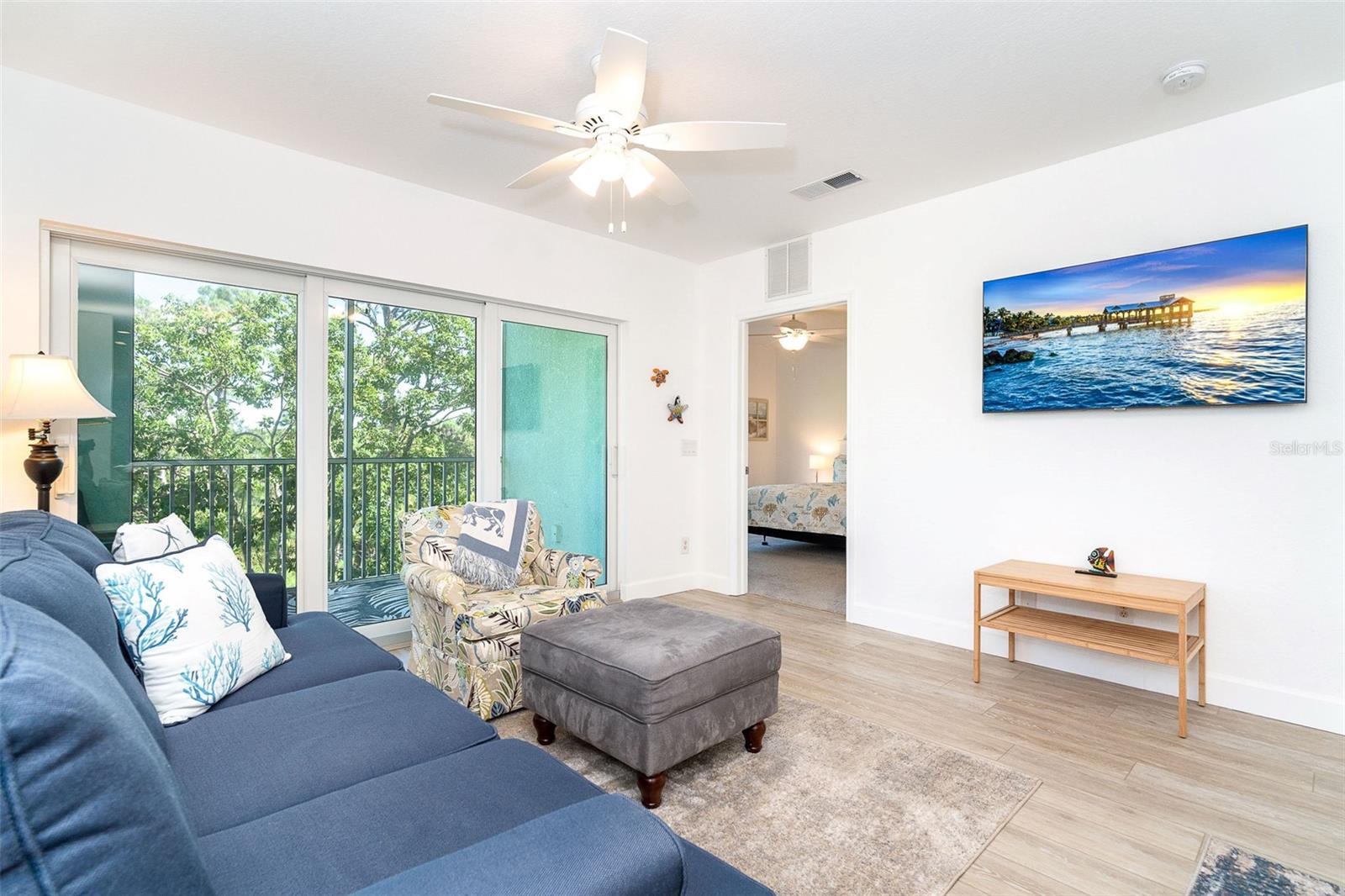 Image 11 of 49 For 8407 Placida Road 205
