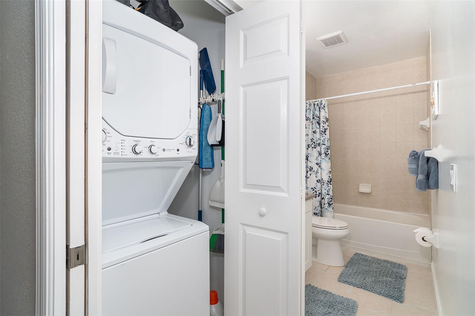 Image 29 of 49 For 8407 Placida Road 205
