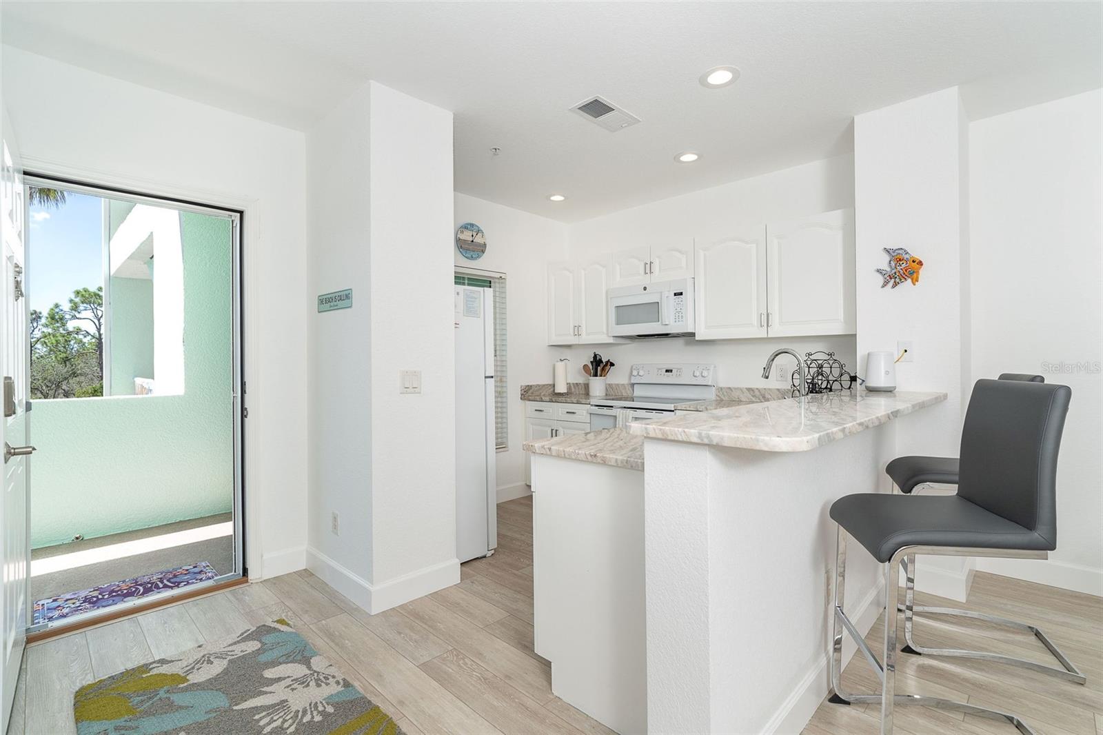Image 4 of 49 For 8407 Placida Road 205