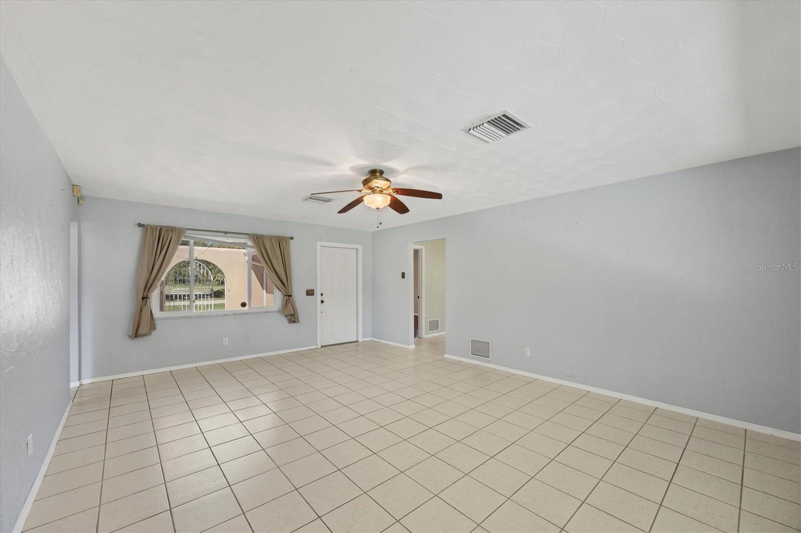 Image 16 of 42 For 1135 Range Road