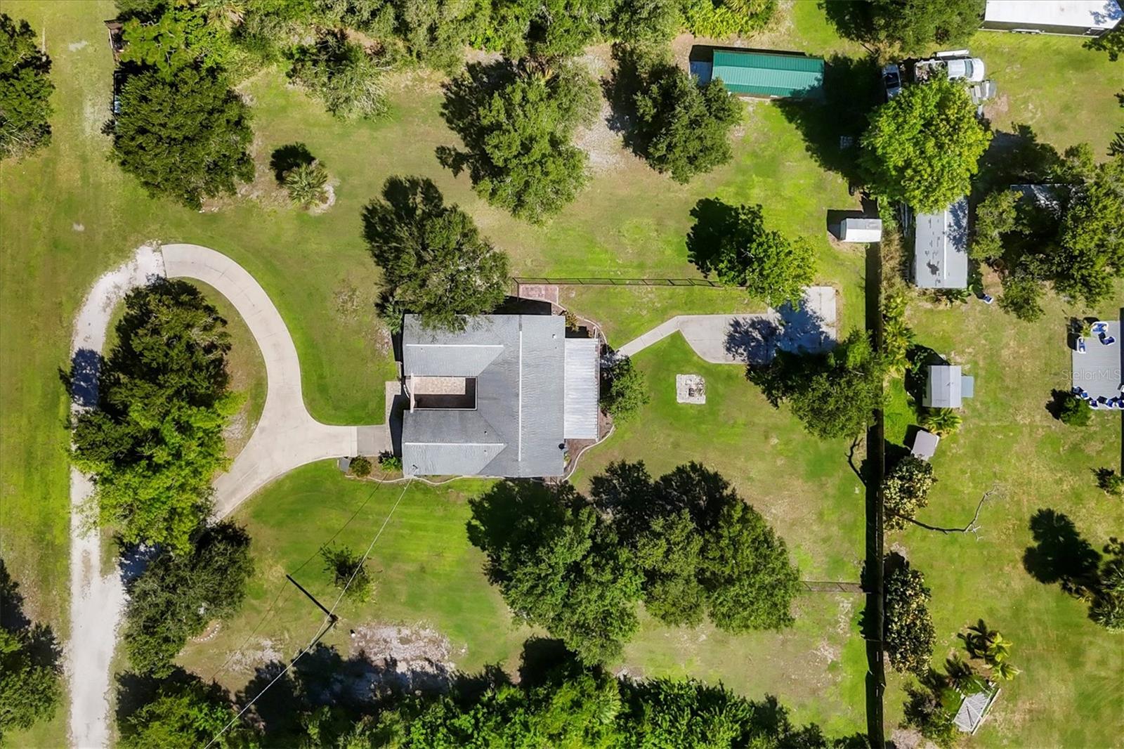 Image 4 of 42 For 1135 Range Road