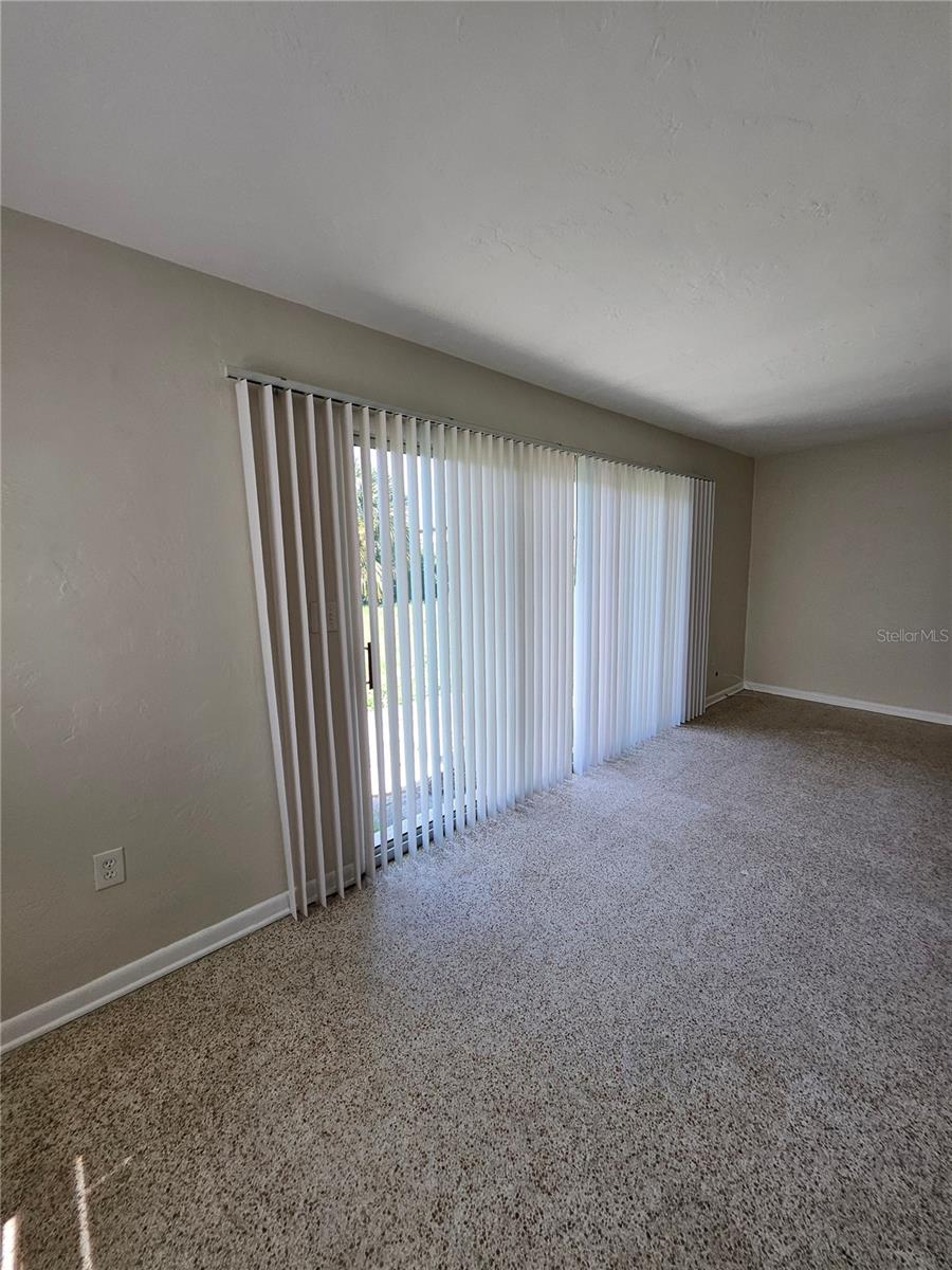 Image 5 of 19 For 2433 Deedra Street