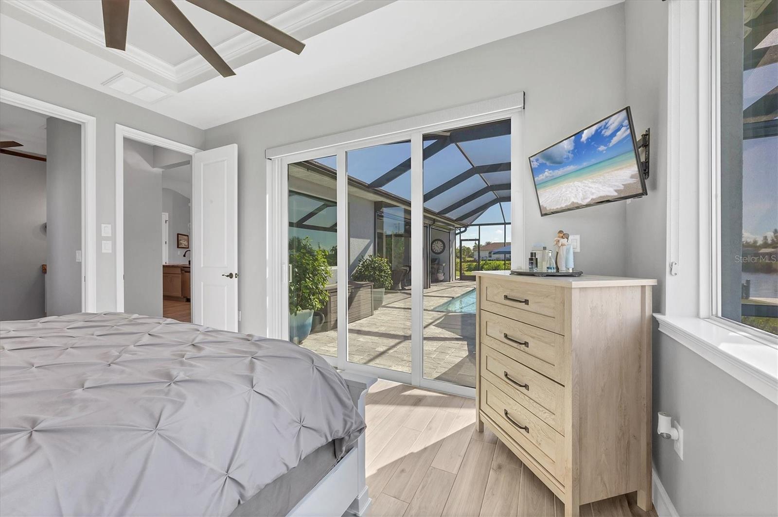 Image 19 of 50 For 15308 Acorn Circle